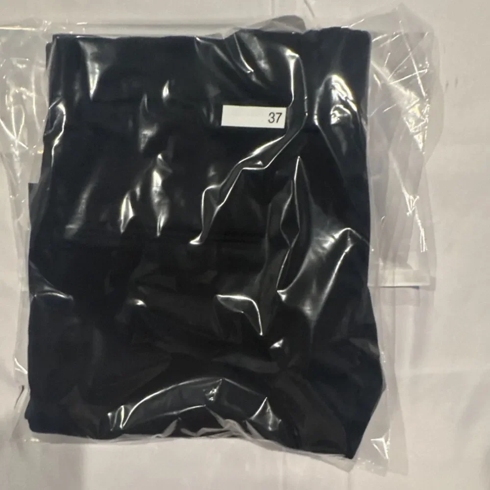 H&M Men's Black Super Skinny Fit Dress Pants Polyester Blend Size 32R - Picture 8 of 8